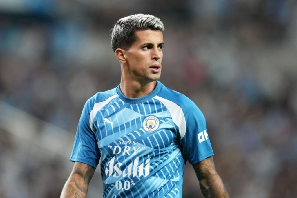 Barcelona target Joao Cancelo