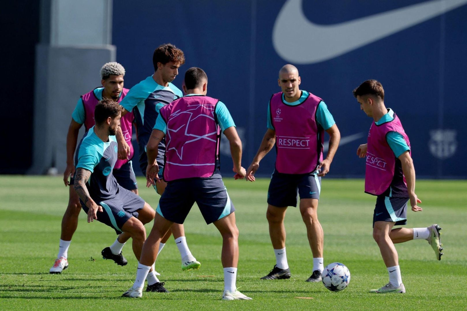 Barcelona players training