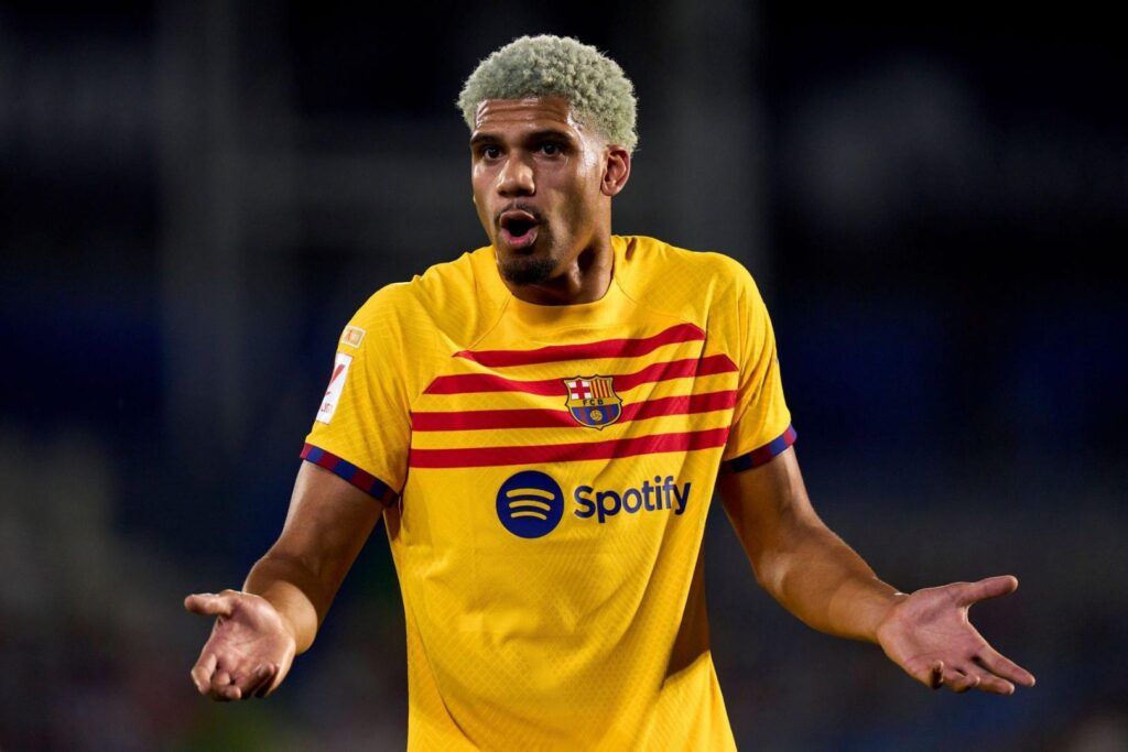 GETAFE, SPAIN - AUGUST 13: Ronald Araujo of FC Barcelona reacts during the LaLiga EA Sports match between Getafe CF and FC Barcelona at Coliseum Alfonso Perez on August 13, 2023 in Getafe, Spain.