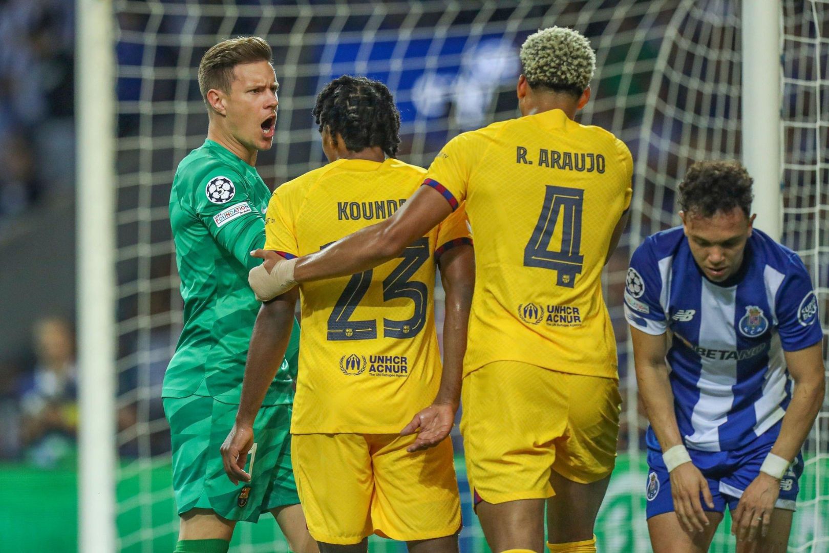 Barcelona players against Porto