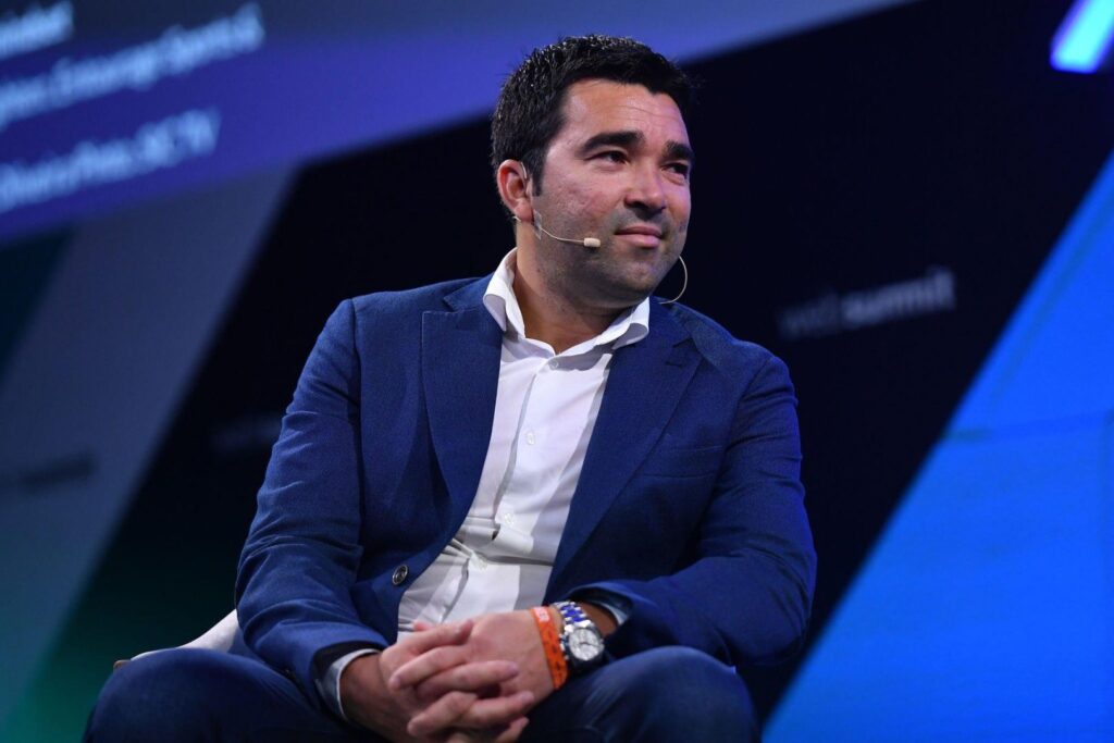 Barcelona sporting director Deco