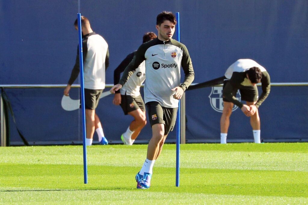 Pedri during the training session before the league match against Real Madrid, in Barcelona, on 27th October 2023.