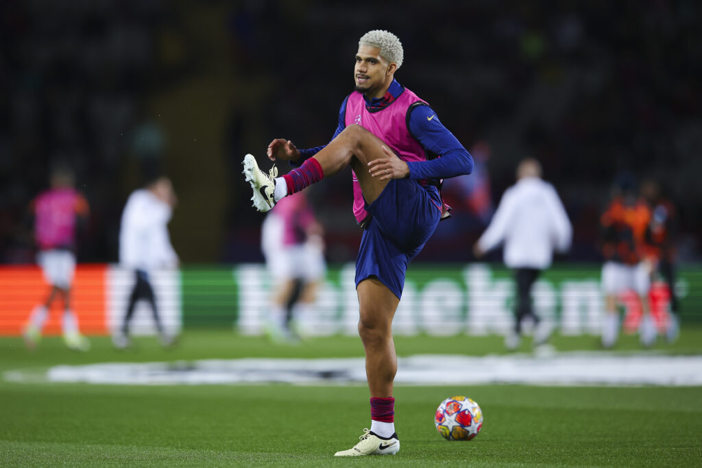 BARCELONA, SPAIN - MARCH 12: Ronald Araujo of FC Barcelona warm up prior to the UEFA Champions League 2023/24 round of 16 second leg match between FC Barcelona and SSC Napoli at Estadi Olimpic Lluis Companys on March 12, 2024 in Barcelona, Spain.