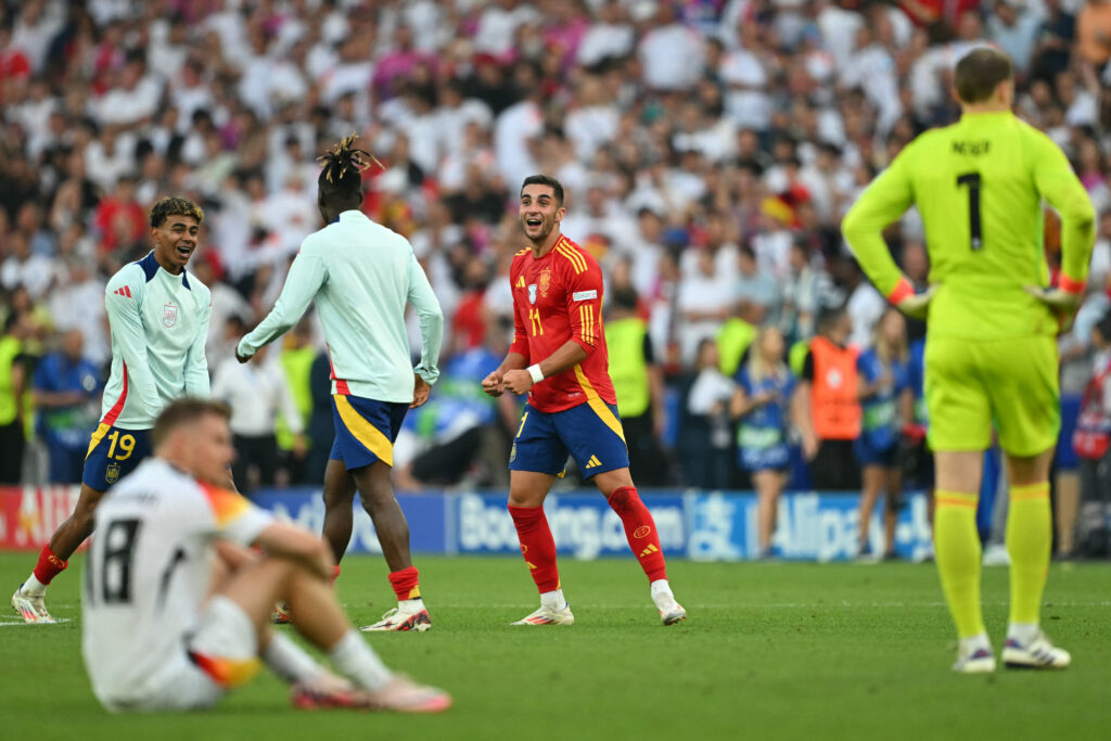 Spain's forward #11 Ferran Torres (C), Spain's forward #19 Lamine Yamal (L) and Spain's midfielder #17 Nico Williams (3L) celebrate after the UEFA Euro 2024 quarter-final football match between Spain and Germany at the Stuttgart Arena in Stuttgart on July 5, 2024.