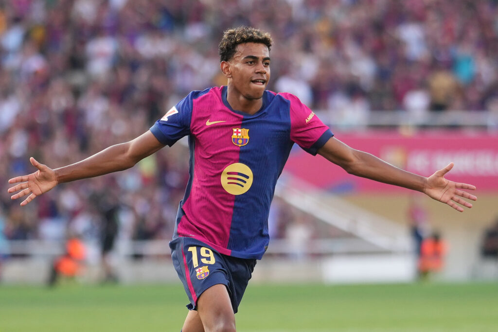 BARCELONA, SPAIN - AUGUST 24: Lamine Yamal of FC Barcelona celebrates scoring his team's first goal during the La Liga match between FC Barcelona and Athletic Club at Camp Nou on August 24, 2024 in Barcelona, Spain.