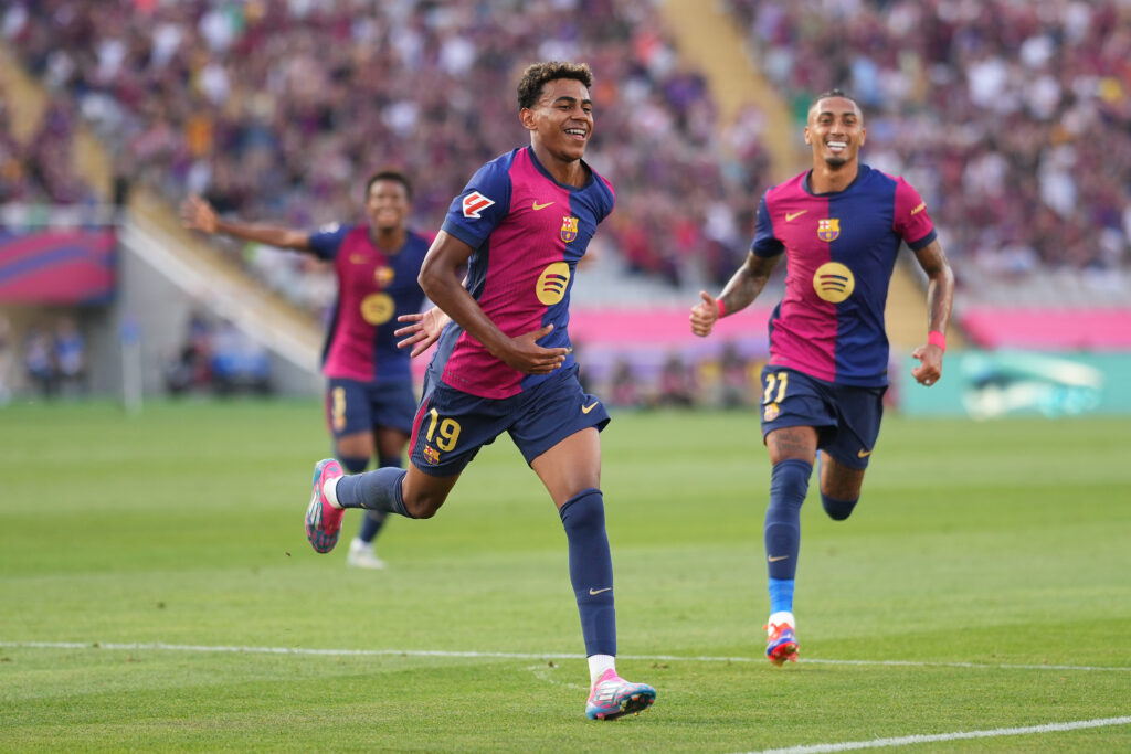 BARCELONA, SPAIN - AUGUST 24: Lamine Yamal of FC Barcelona celebrates scoring his team's first goal during the La Liga match between FC Barcelona and Athletic Club at Camp Nou on August 24, 2024 in Barcelona, Spain.