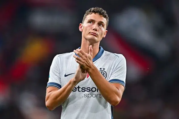 GENOA, ITALY - AUGUST 17: Benjamin Pavard of Inter greets the crowd after the Serie A match between Genoa and Inter at Stadio Luigi Ferraris on August 17, 2024 in Genoa, Italy.