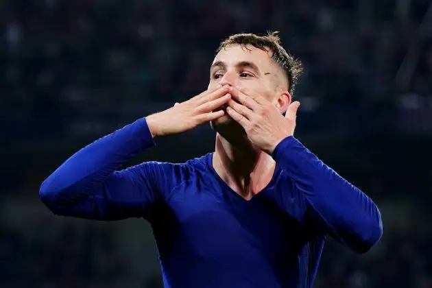 BARCELONA, SPAIN - OCTOBER 23: Marc Casado of FC Barcelona acknowledges the fans after the team's victory in the UEFA Champions League 2024/25 League Phase MD3 match between FC Barcelona and FC Bayern Munchen at Estadi Olimpic Lluis Companys on October 23, 2024 in Barcelona, Spain.