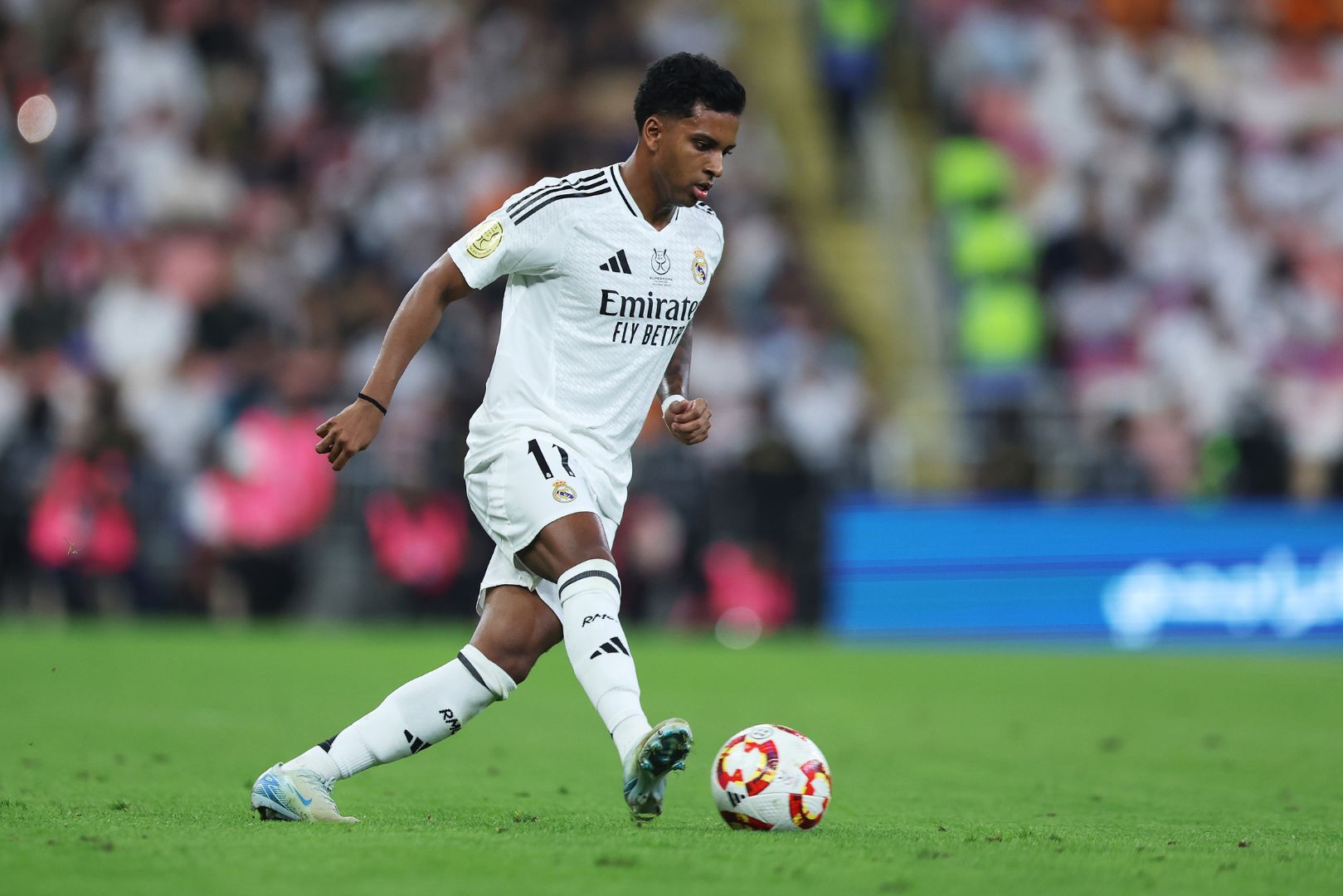 Real Madrid winger admits it’s ‘difficult to play against Barcelona