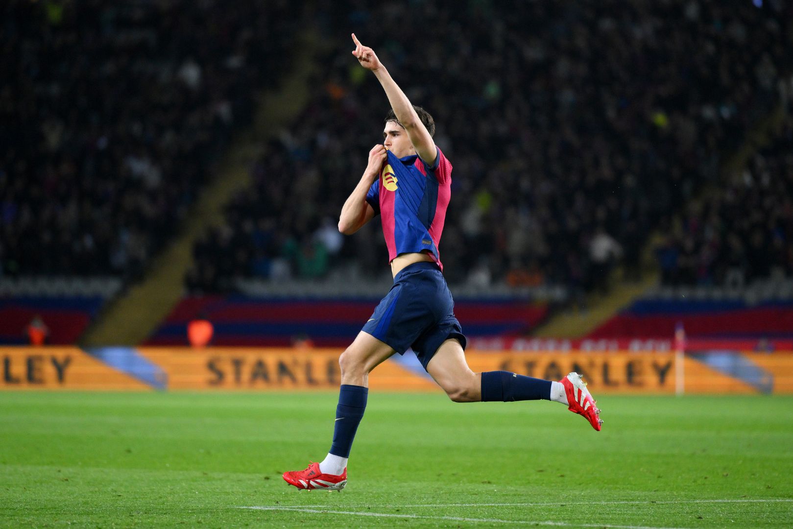 BARCELONA, SPAIN - FEBRUARY 25: Pau Cubarsi of FC Barcelona celebrates scoring his team's second goal during the Copa del Rey Semi Final match between FC Barcelona and Atletico de Madrid at Estadi Olimpic Lluis Companys on February 25, 2025 in Barcelona, Spain.