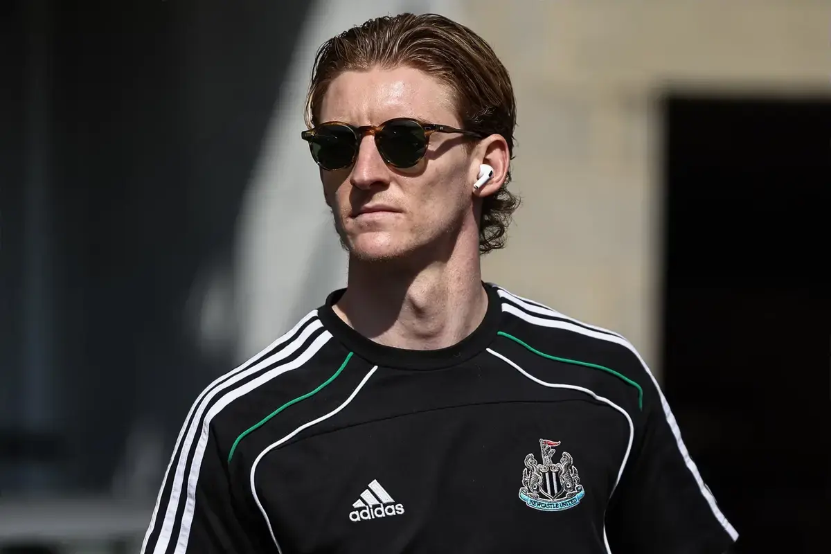 Anthony Gordon of Newcastle United arrives during the Premier League match Newcastle United vs Chelsea at St. James's Park, Newcastle, United Kingdom, 11th May 2025.