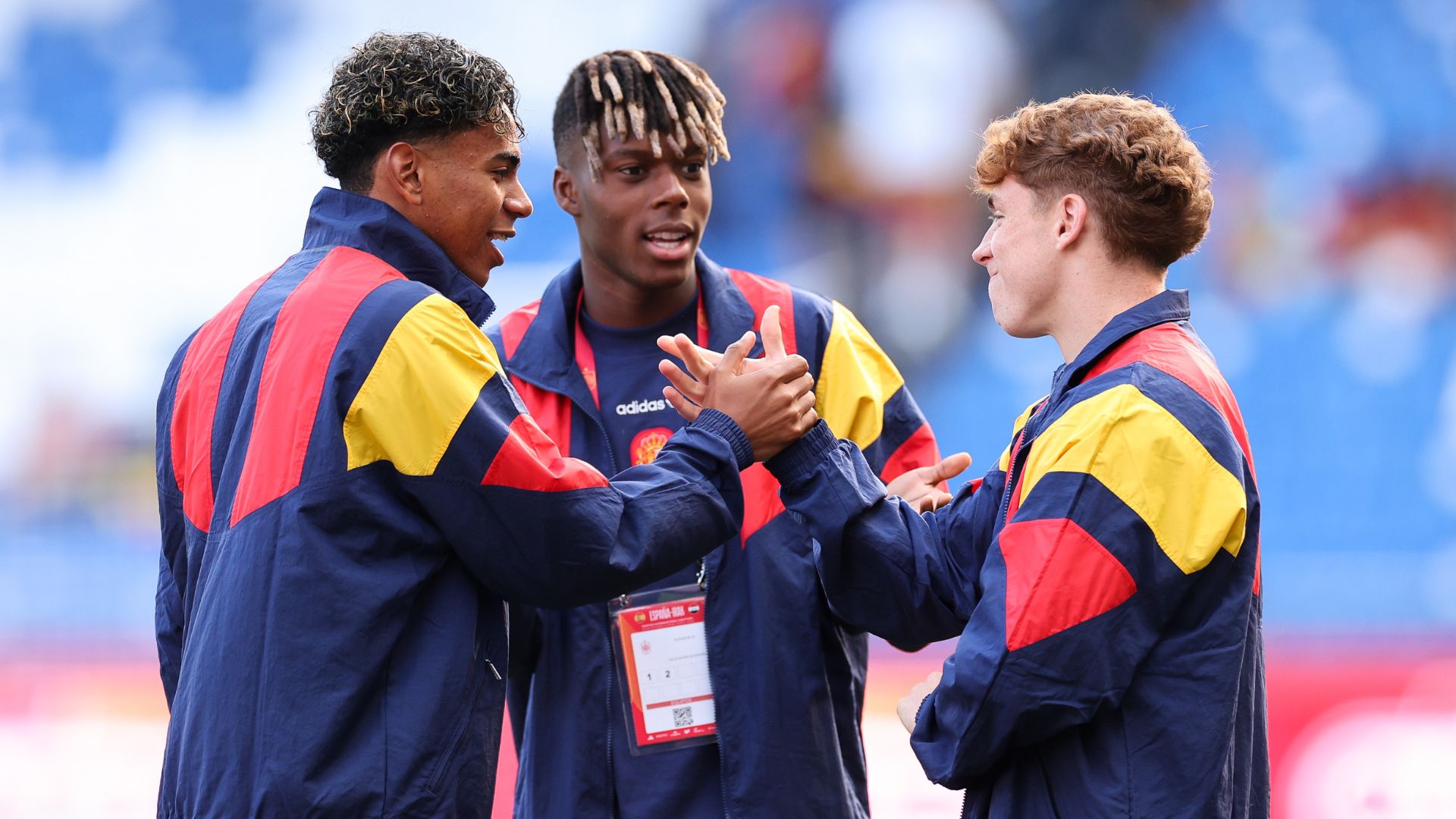 LA CORUNA, SPAIN - JUNE 04: Lamine Yamal, Nico Williams and Victor Munoz of Spain interact prior to the international friendly match between Spain and Iraq at Riazor Stadium on June 04, 2026 in La Coruna, Spain.