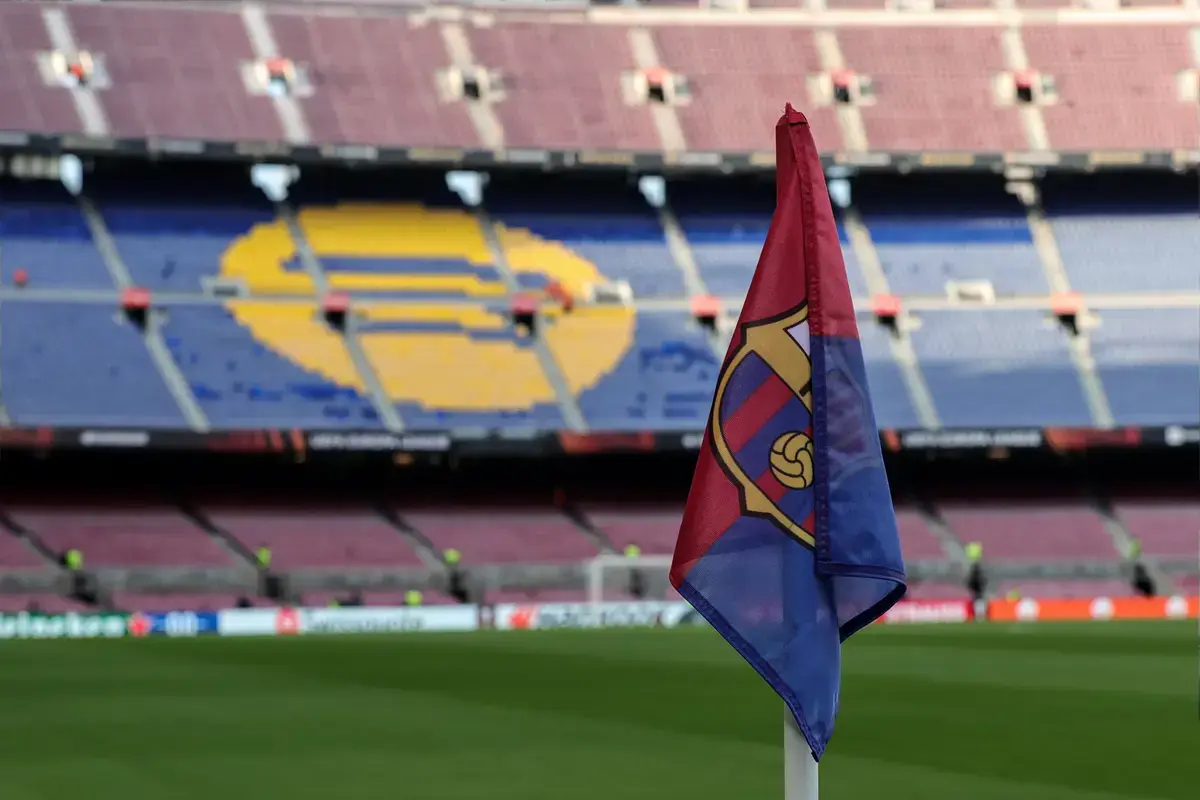 Corner flag the UEFA Europa League Knockout Round Play-Offs Barcelona vs Manchester United at Spotify Camp Nou, Barcelona, Spain, 16th February 2023