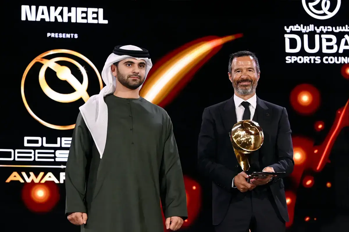January 20, 2024, Dubai, Uae, United Arab Emirates: Dubai (United Arab Emirates), 20/01/2024.- A handout picture dated on 19 January 2024 released by Globe Soccer shows Jorge Mendes (R) receiving the award for best agent from His Highness Sheikh Mansoor bin Mohammed bin Rashid Al Maktoum, Chairman of the Dubai Sports Council and Chairman of Dubai Supreme Committee of Crisis and Disaster Management during the Globe Soccer Awards ceremony in Dubai United Arab Emirates. (Emiratos Ãrabes Unidos)
